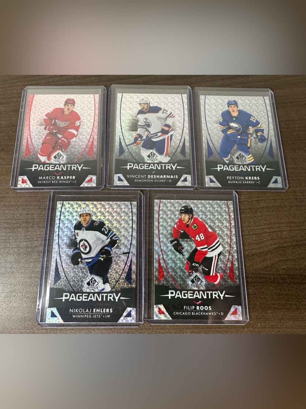 Hockey Card Set - Assorted Team Colors